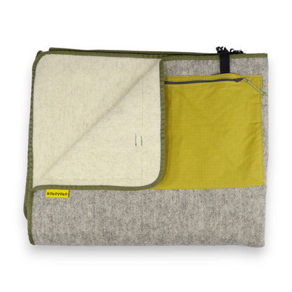 VAN BLANKET OLIVINE